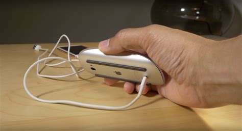 Magic mouse charging station